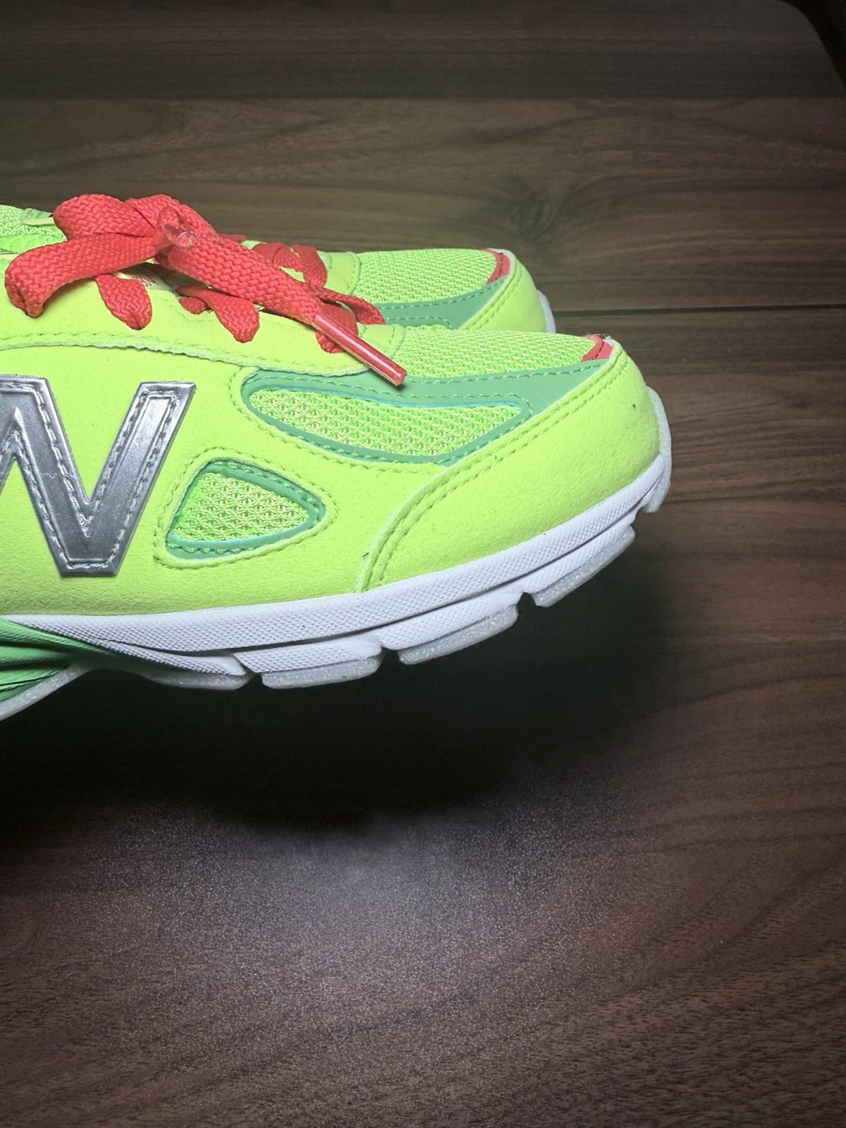 New Balance “Festive” Grinch Green lime Green Festive Red Boy Girl Sz 2 pc990dx4