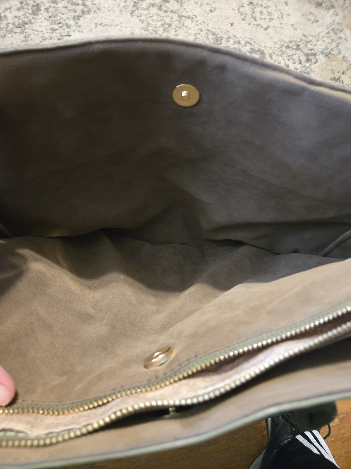 GUESS Green Satchel Top Handle Zip Magnetic Silver Hardware