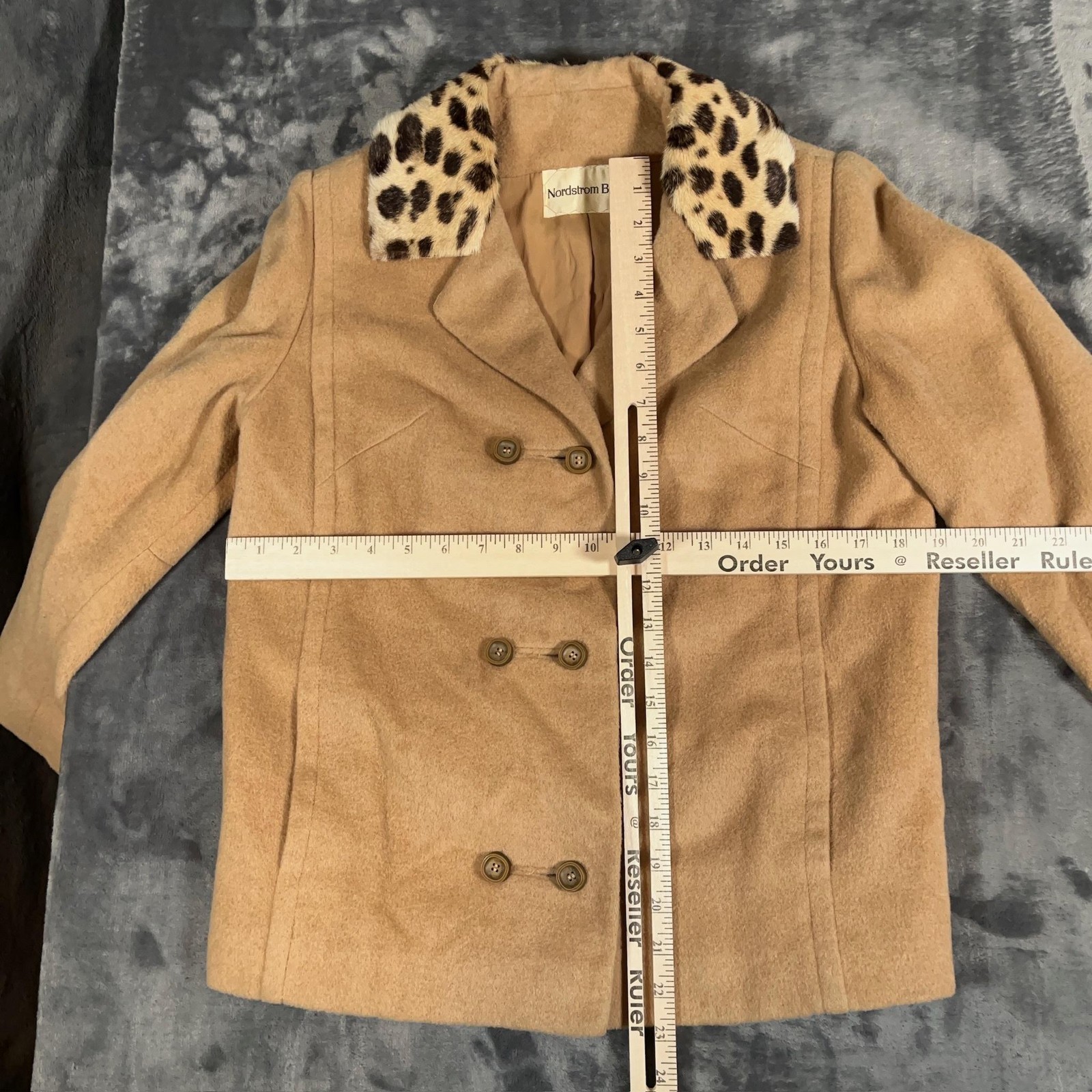True Vintage Nordstrom Coat Womens Medium Camel Hair Leopard Collar Peacoat 60s