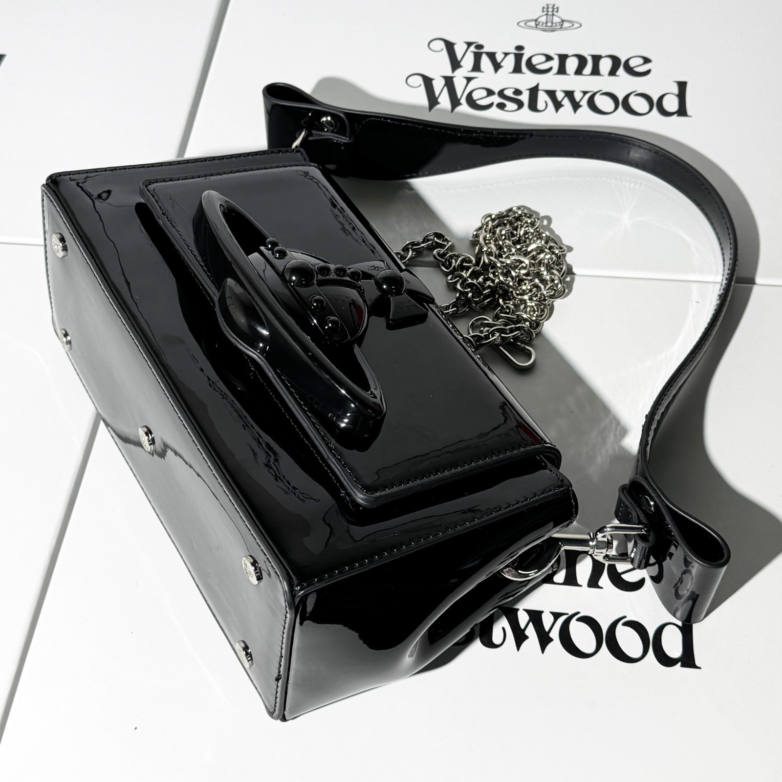 Vivienne Westwood Hazel Medium Shoulder Bag Patent Leather Black F/S JP [DDP]