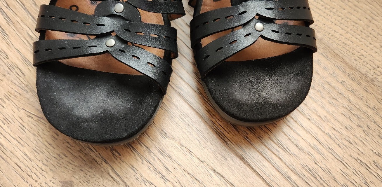 BARETRAPS Black Sandals “Kaiser” Comfort Strappy Gladiator US SZ 7 5 EUC
