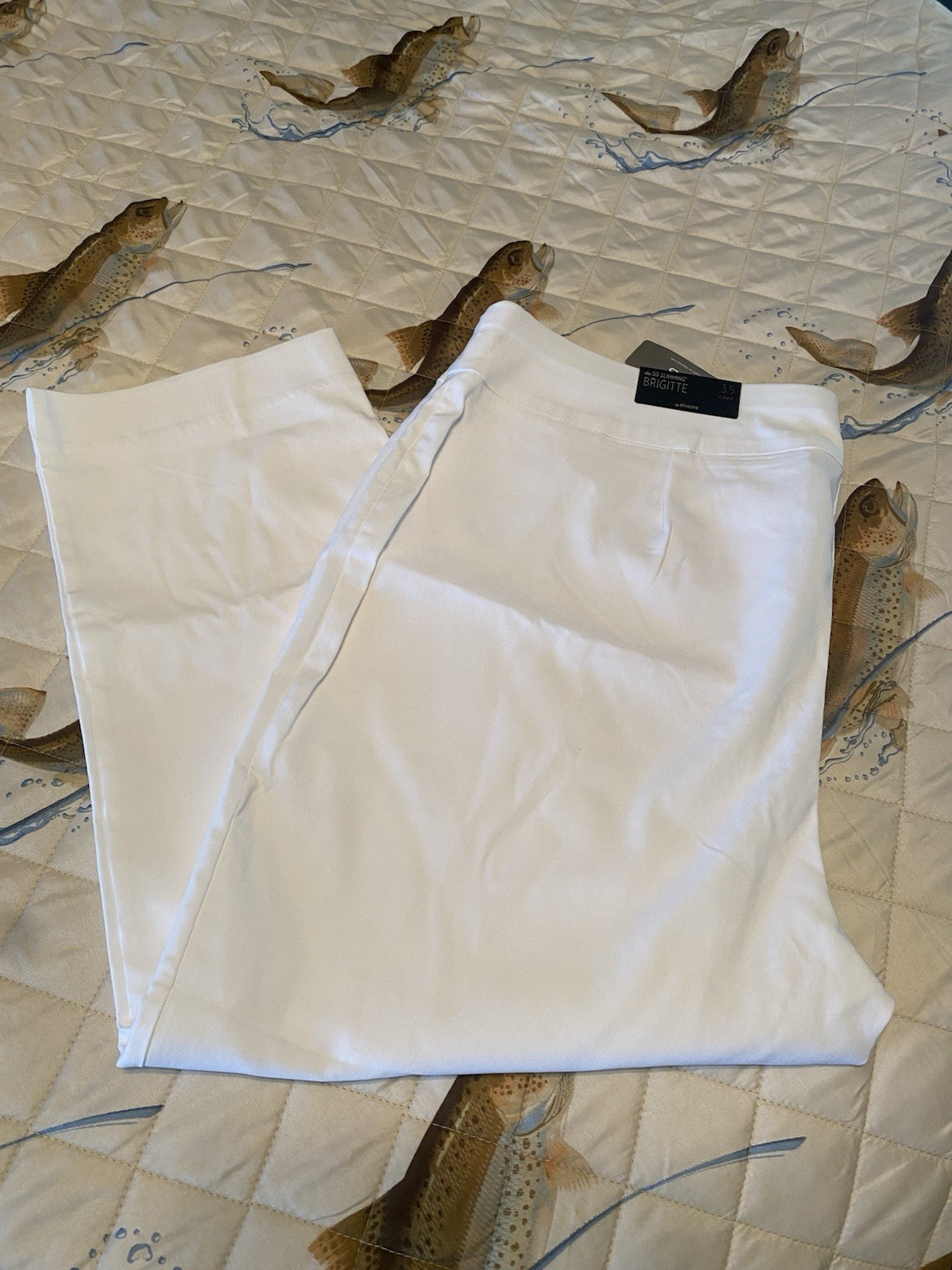 CHICO’S So Slimming Brigitte Capri Pants Size 3.5 / 18 White *NEW*