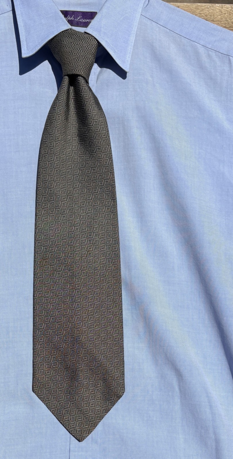Ralph Lauren Purple Label Silver Diamond-Patterned Silk Tie – England – $235.00