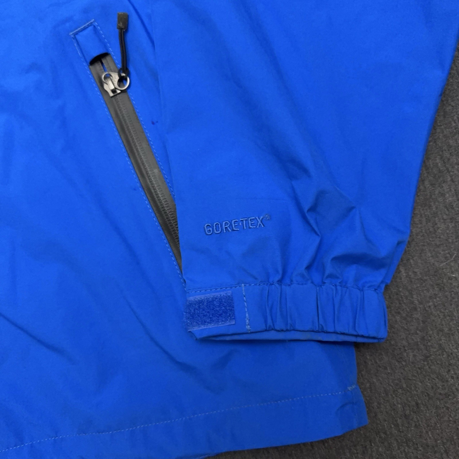 Cabelas Goretex Jacket Men Large Blue Dry Plus Rain Coat Full Zip Hooded READ