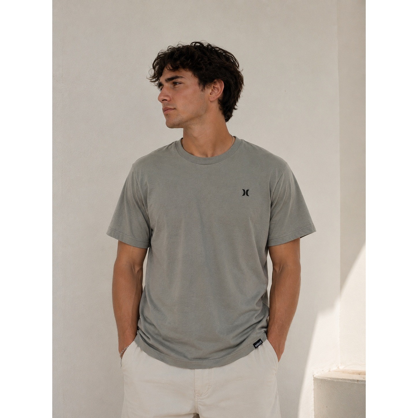 NNWT Hurley Men Explore Shirt Medium Gray Green Outdoor Adventure Streetwear Tee