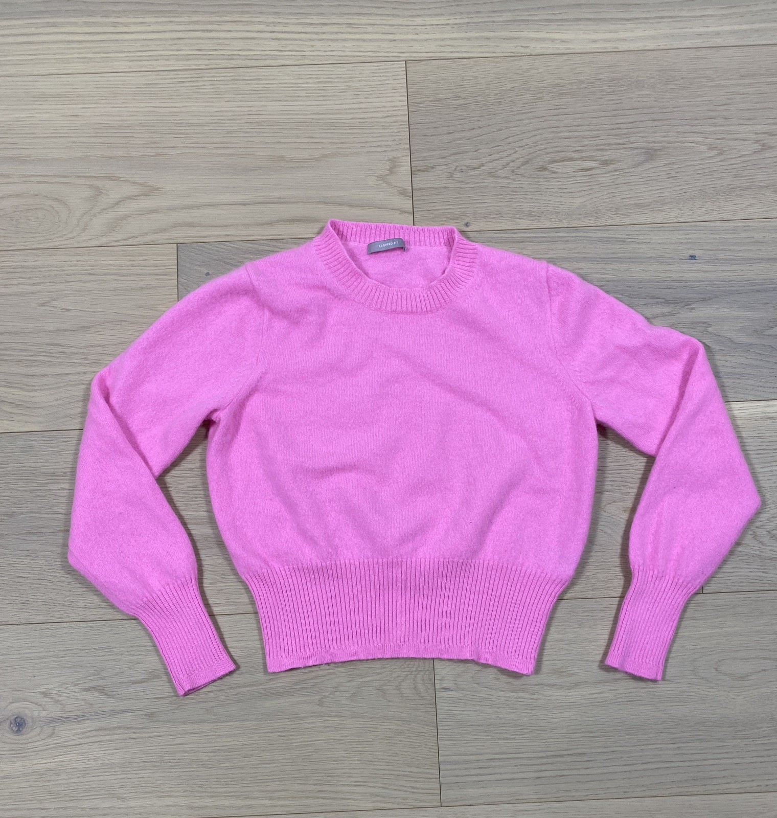 J. Crew Women’s Neon Pink Cropped Shrunken Crewneck Sweater – Check Description