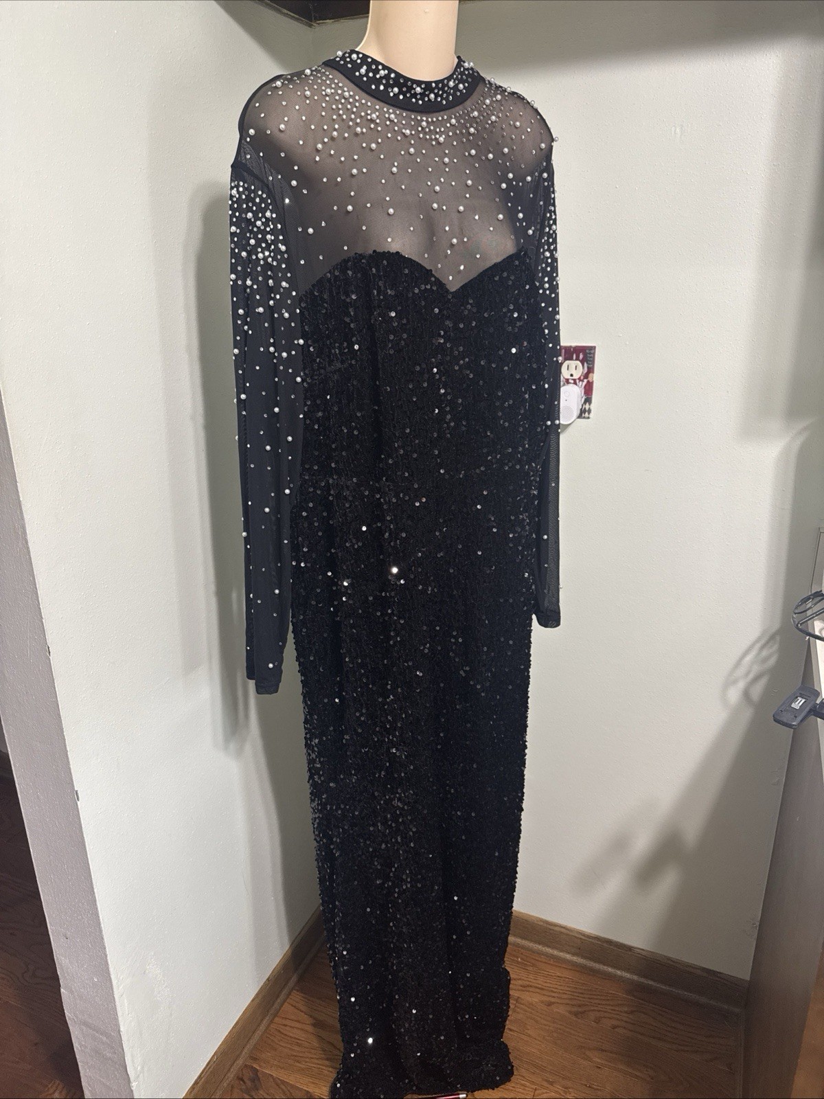 New F A E T E S T Y Black Sequin Gown Hard To Find Size 3X