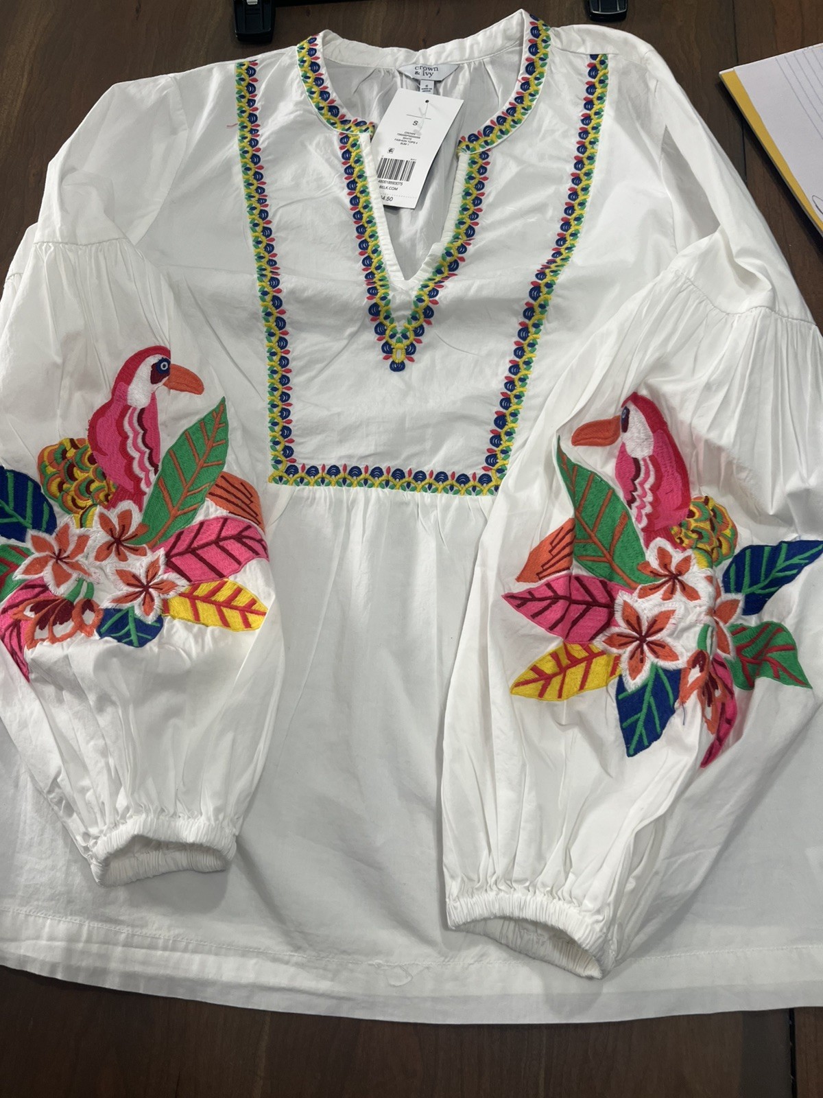 NWT Crown & Ivy Embroidered V-neck Tropical Floral Birds Tunic Top Small