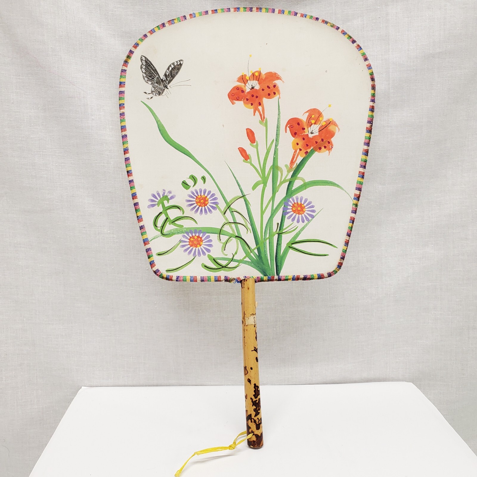 VTG Oriental Silk Asian Bamboo Hand Painted Floral Handled Funeral Parlor Fan