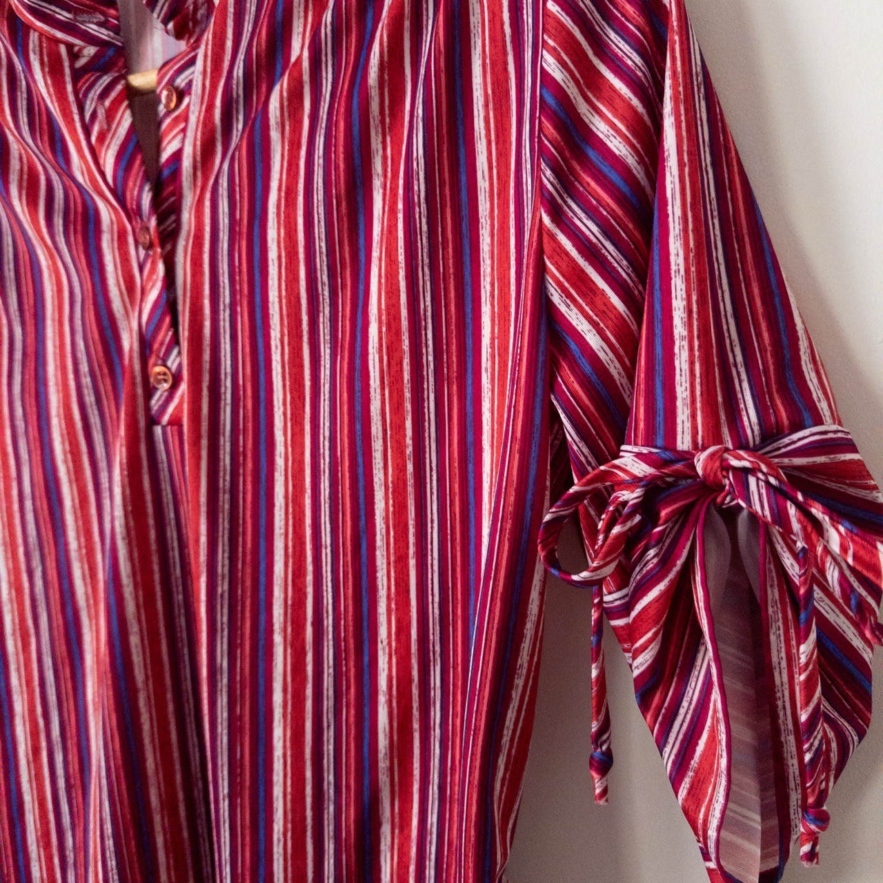 Vintage 80s Striped Blouse Womens M Red Pink 90s Colorful Fun Retro Maximalist