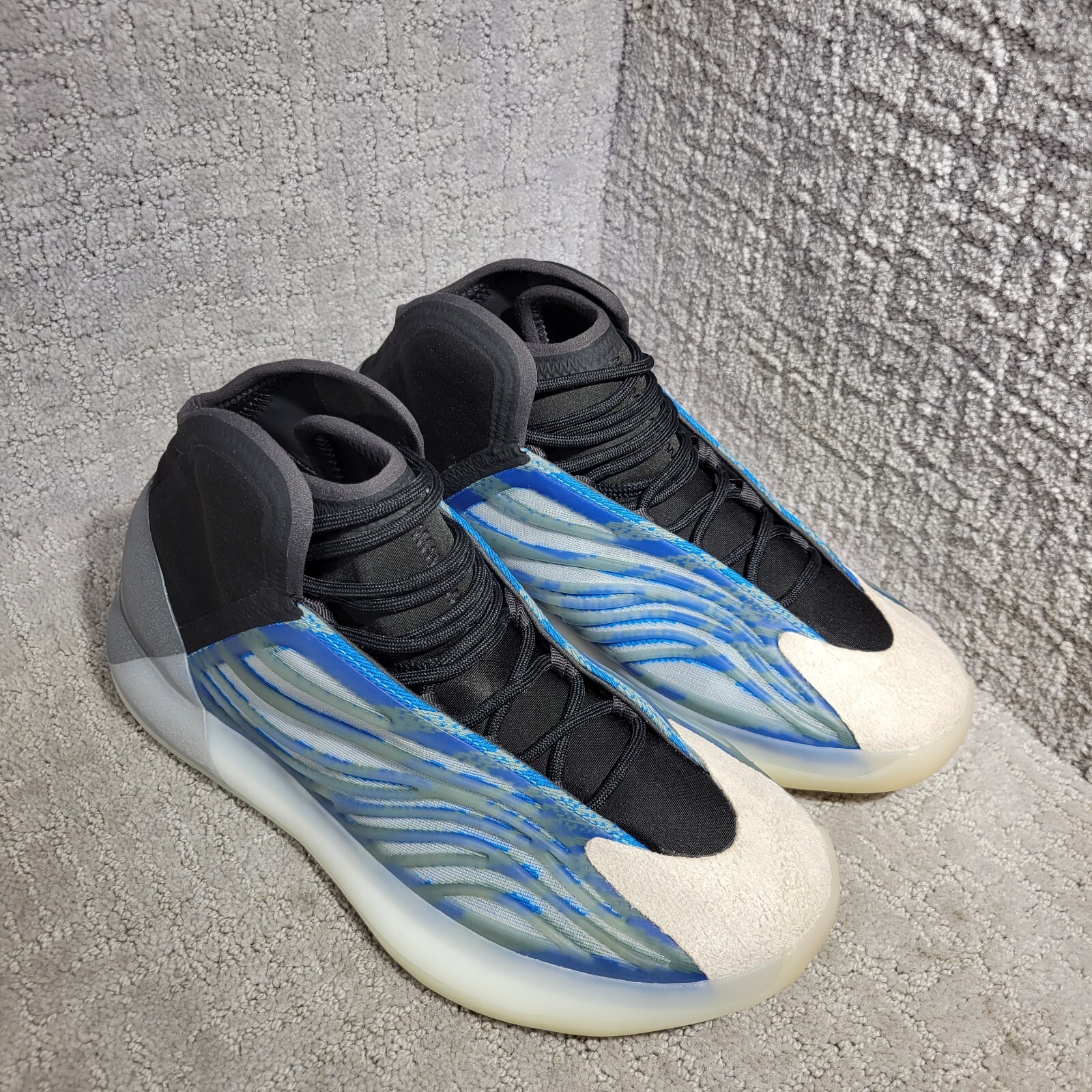 Adidas Yeezy Quantum Men’s Size 11 Frozen Blue Black Basketball Sneakers GZ8872