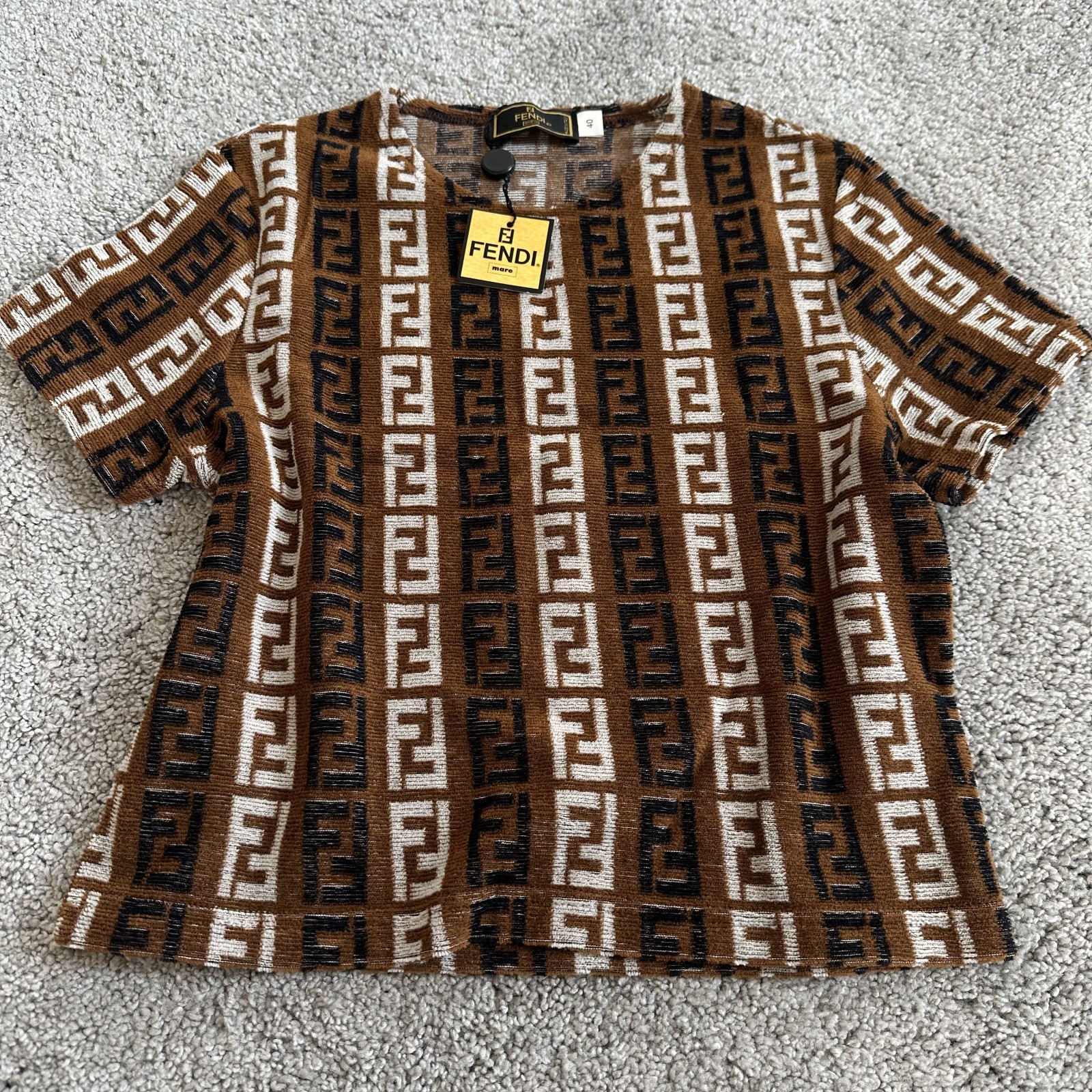FENDI Vintage Zucca FF Logo Top T-Shirt Brown Size 40 New with Tags Italy