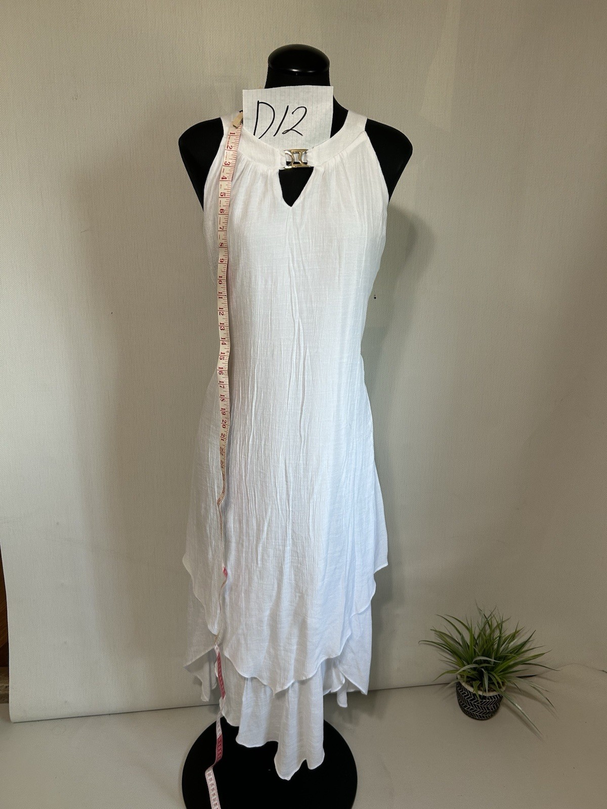 A.U.W White Layered Maxi Dress 14 Sleeveless Metal Detail Keyhole Neckline