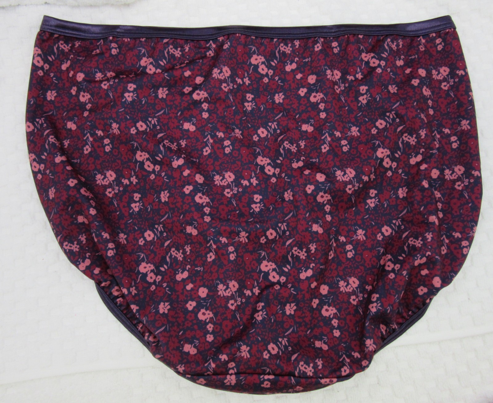 NWT set/3 VANITY FAIR ILLUMINATION HI CUT 13108 SUMMER GLOW COSMO GARDE TRANQUIL