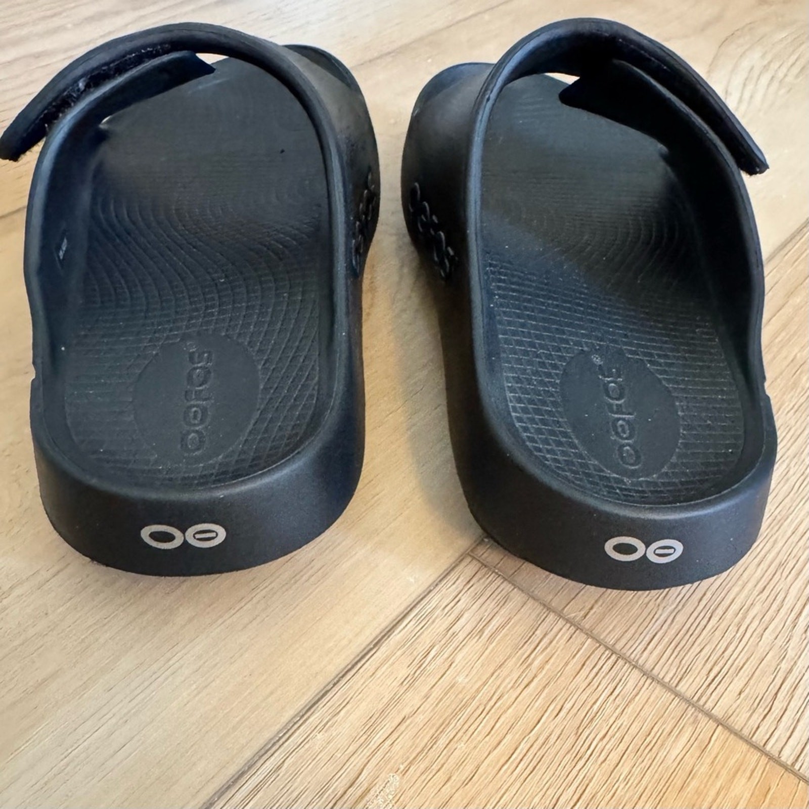 OOFOS OOahh Sport Flex Unisex Matt Black Recovery Slides Size: M: 5 W: 7 NWOT