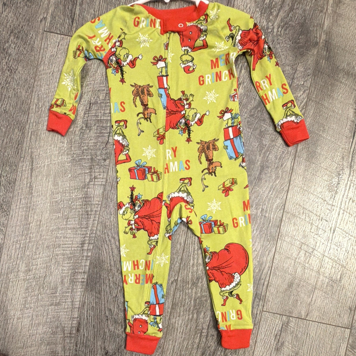 Dr. Seuss Grinch 12M One Piece Zip Sleeper Snug Fit Green Red Holiday Bamboo