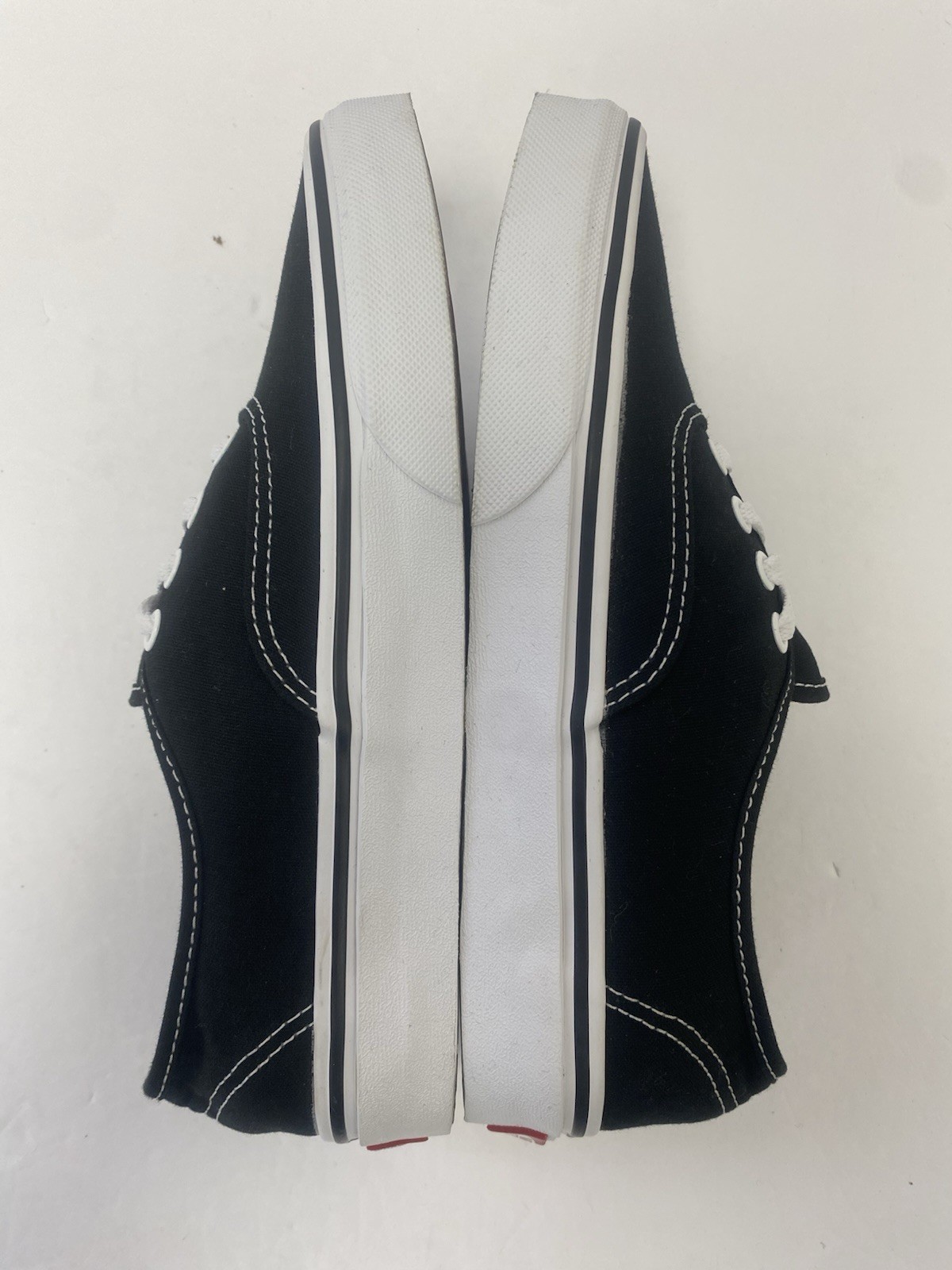 VANS M 6 – W 7.5 Classic Authentic Skate Shoes OG Black White Excellent A++!