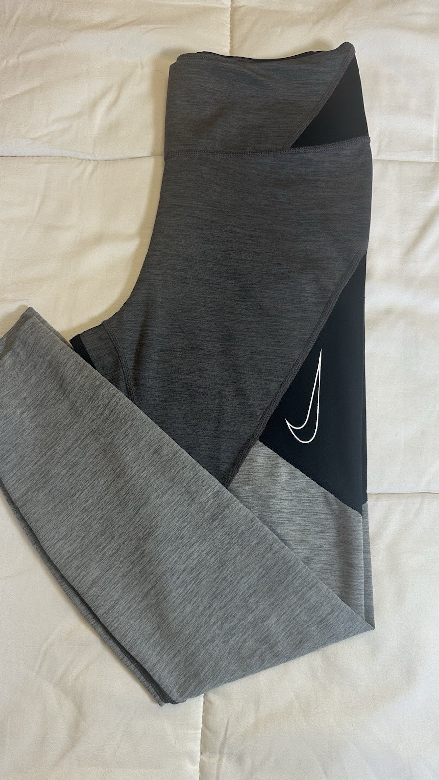 Nike Women’s Grey Black Dri- Fit Full Length Leggings Size M Athletic Running