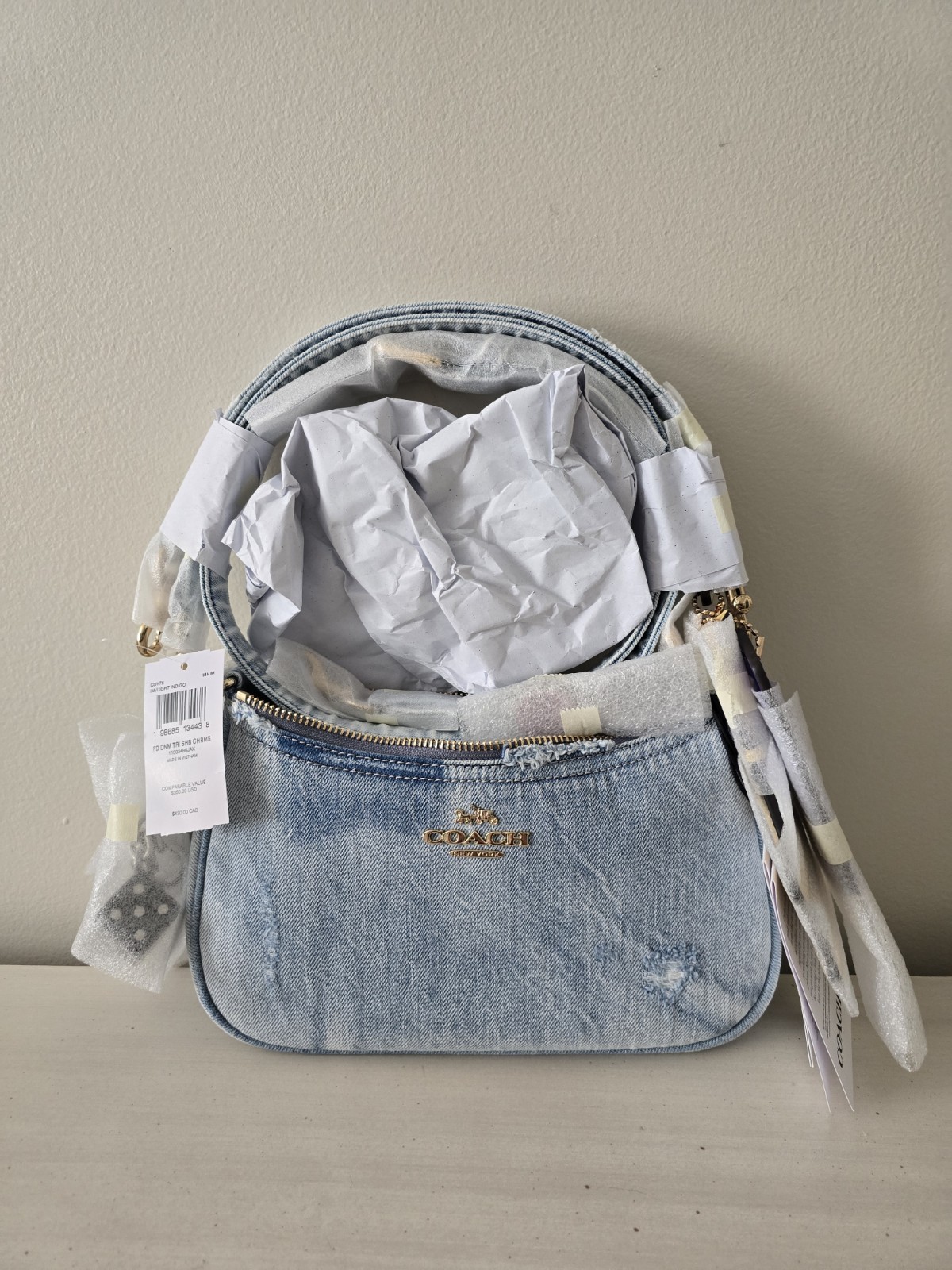Coach CDY76 Teri Shoulder Bag In Loved Denim With Charms Light Indigo NWT