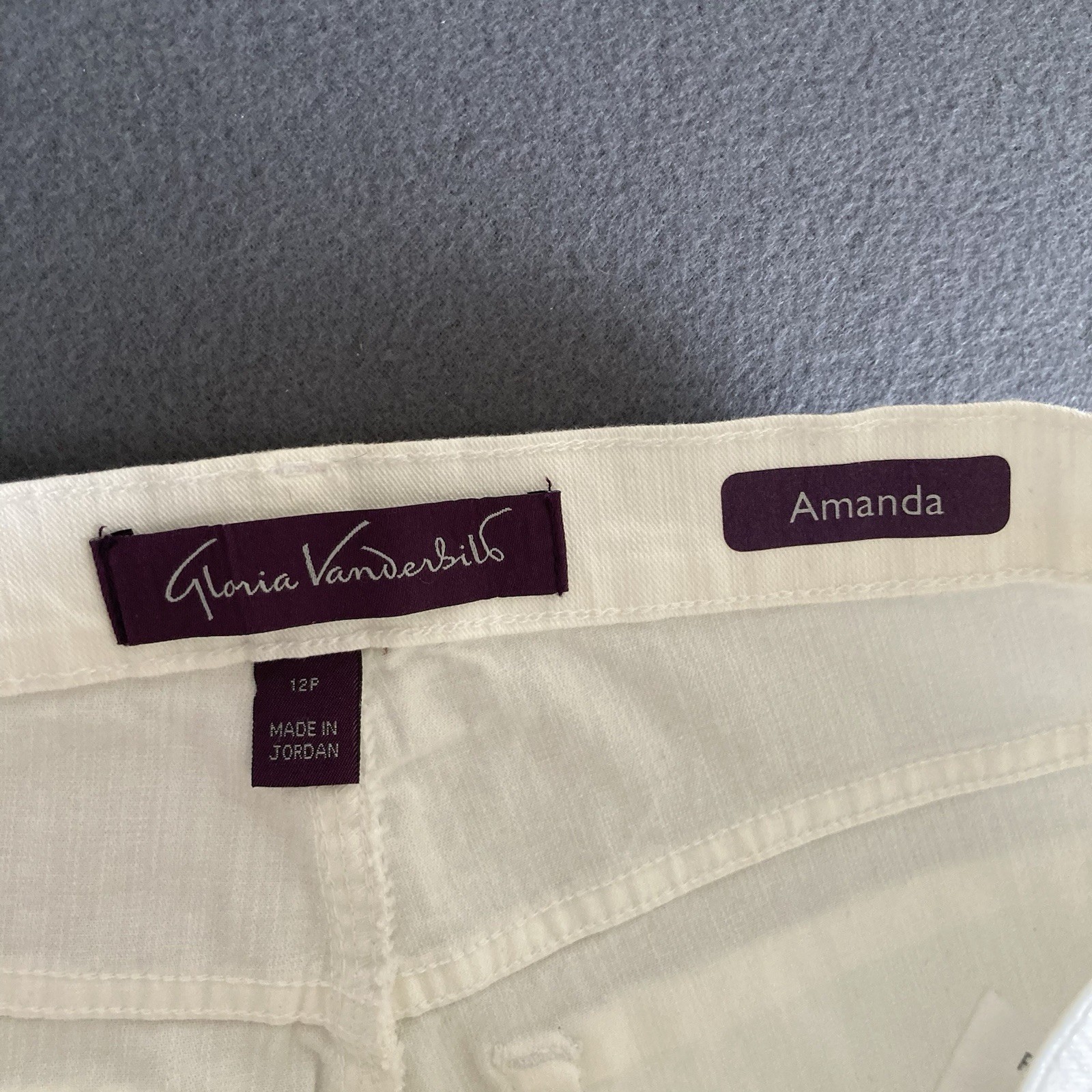 Gloria Vanderbilt Amanda Pant Women’s 12 Petite Off White Classic Fit Slimming