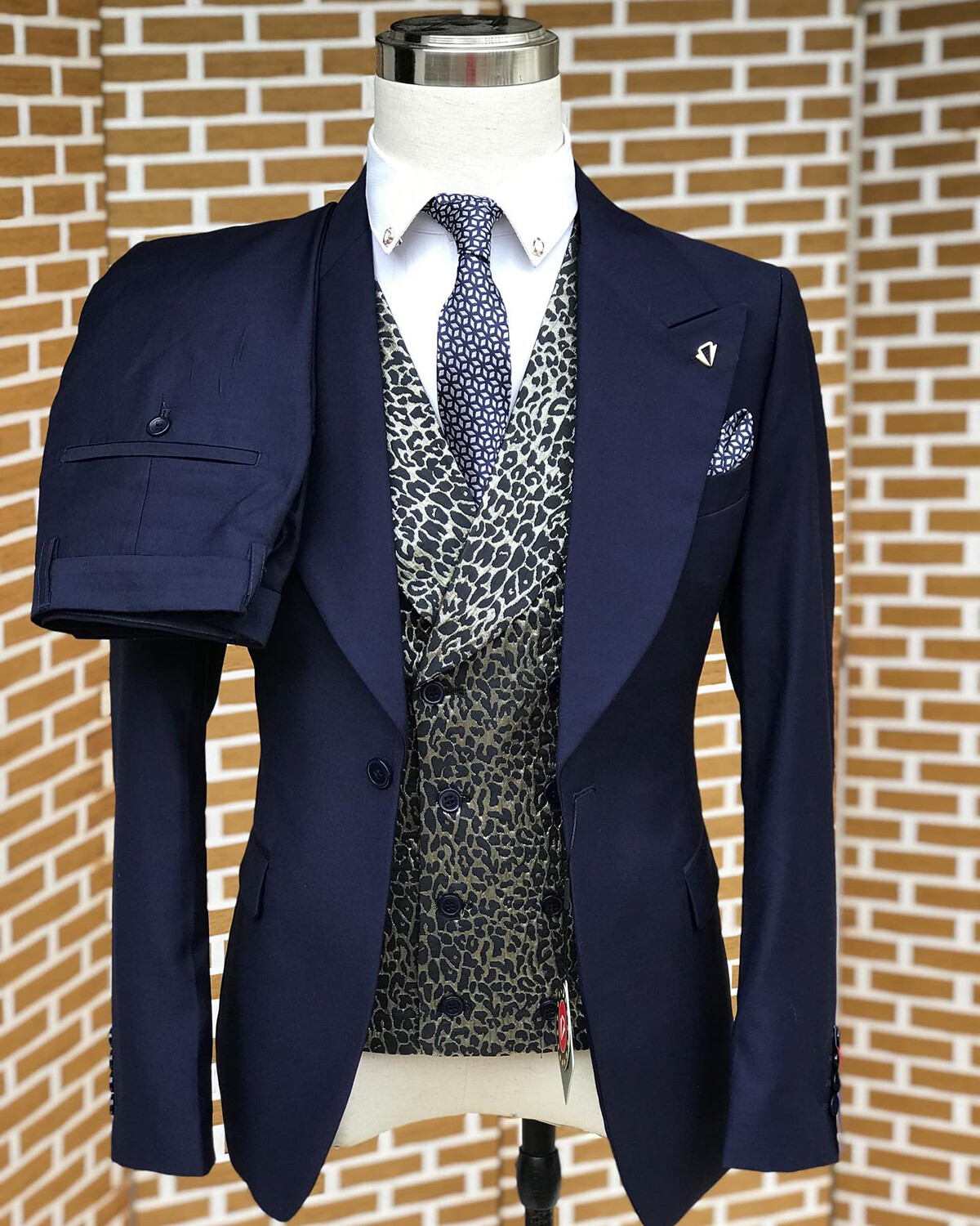 Business Men Suits Jacket Pants Slim Fit Notch Lapel Single Breasted Formal Prom