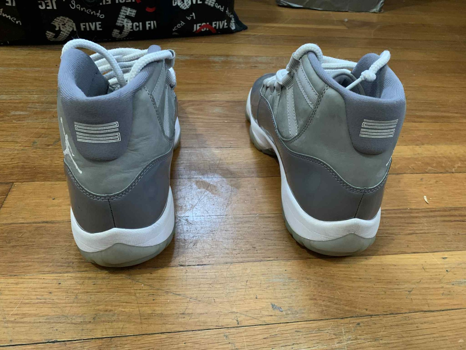 Size 9 – Jordan 11 ‘Cool Grey’ [CT8012-005] (case)