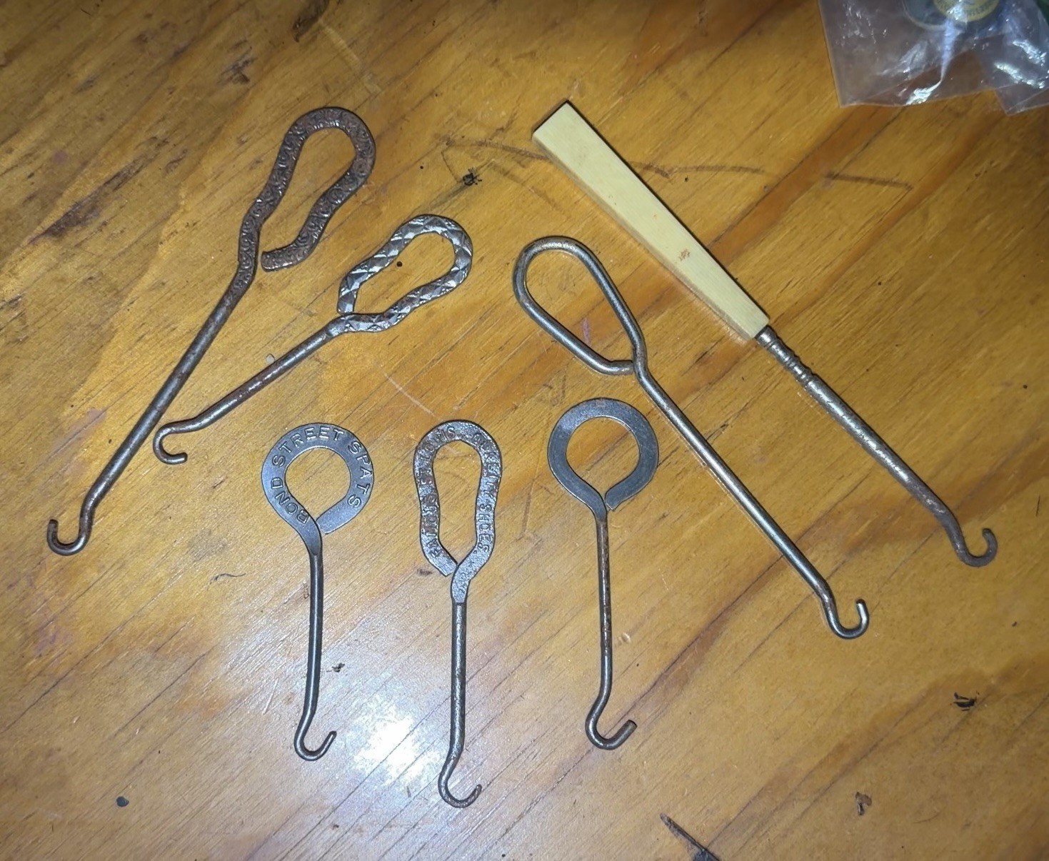 Antique Shoe / Glove Button Hooks – Metal / Plastic – Lot of 7 – Bond St. Louis