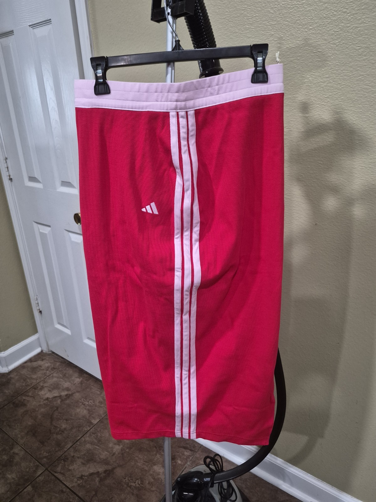 Adidas Women’s Red w/ Light Pink Pencil Skirt KT0485 Size M