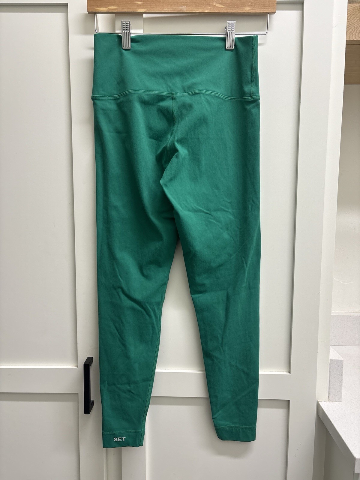 SET Active Green Leggings Size M High Rise Athletic Workout Activewear