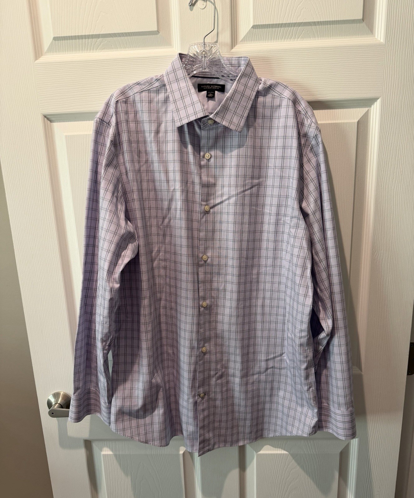 Banana Republic Non Iron Slim Fit Size 17-17.5 XL Button Up Shirt Light
