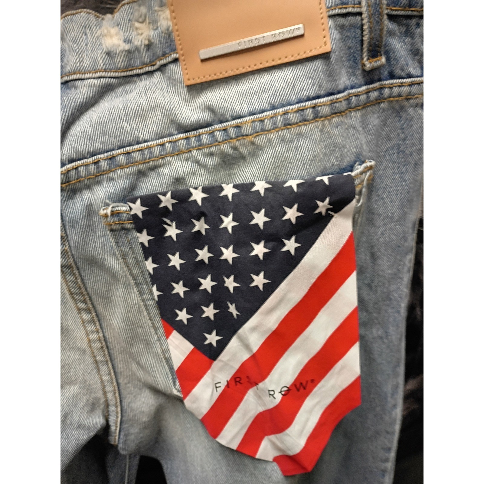 First Row Relaxed Flare Distressed Jeans Light Wash USA Flag Size 34 NWT