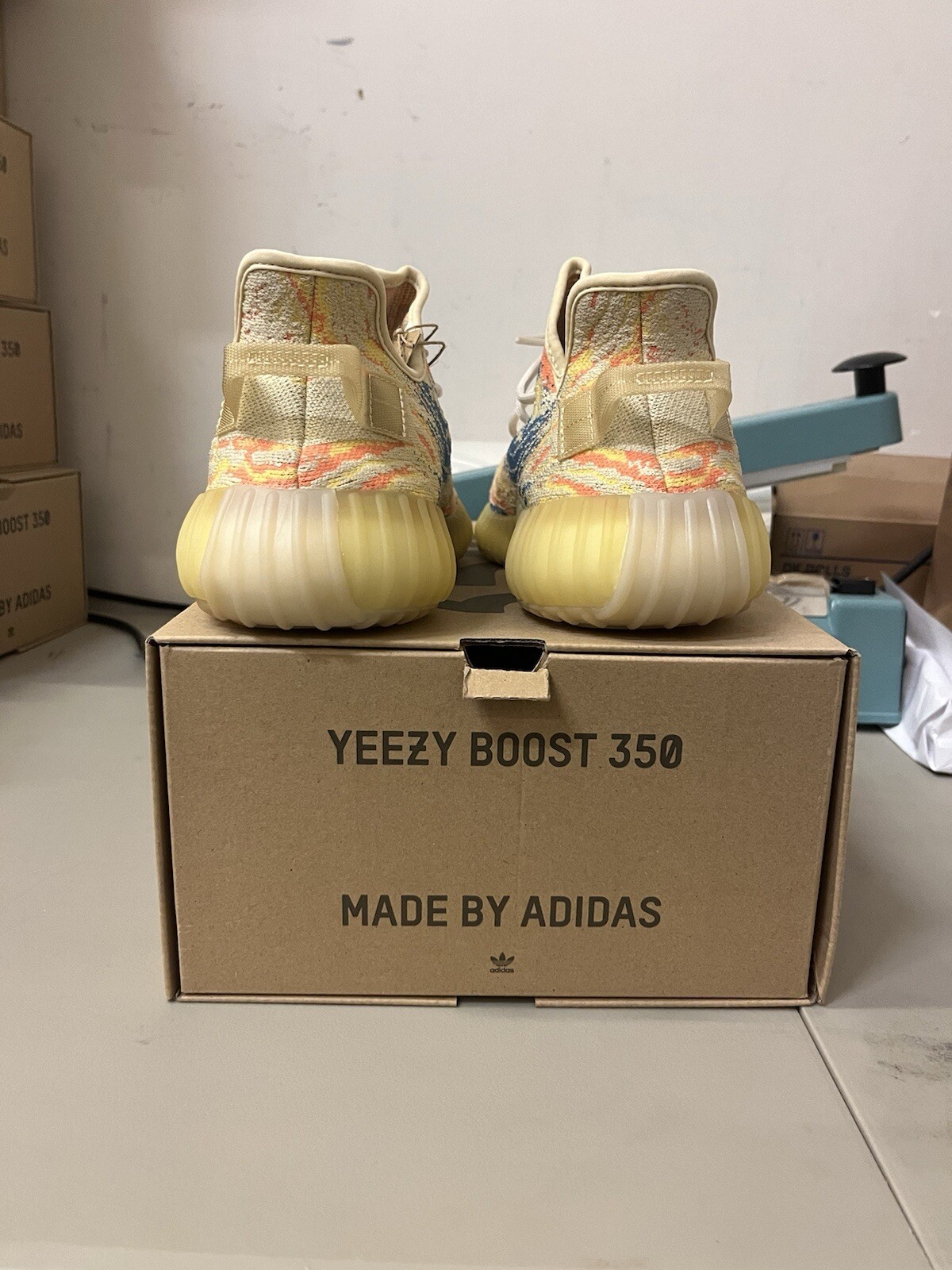 Size 10.5 – adidas Yeezy Boost 350 V2 Low MX Oat