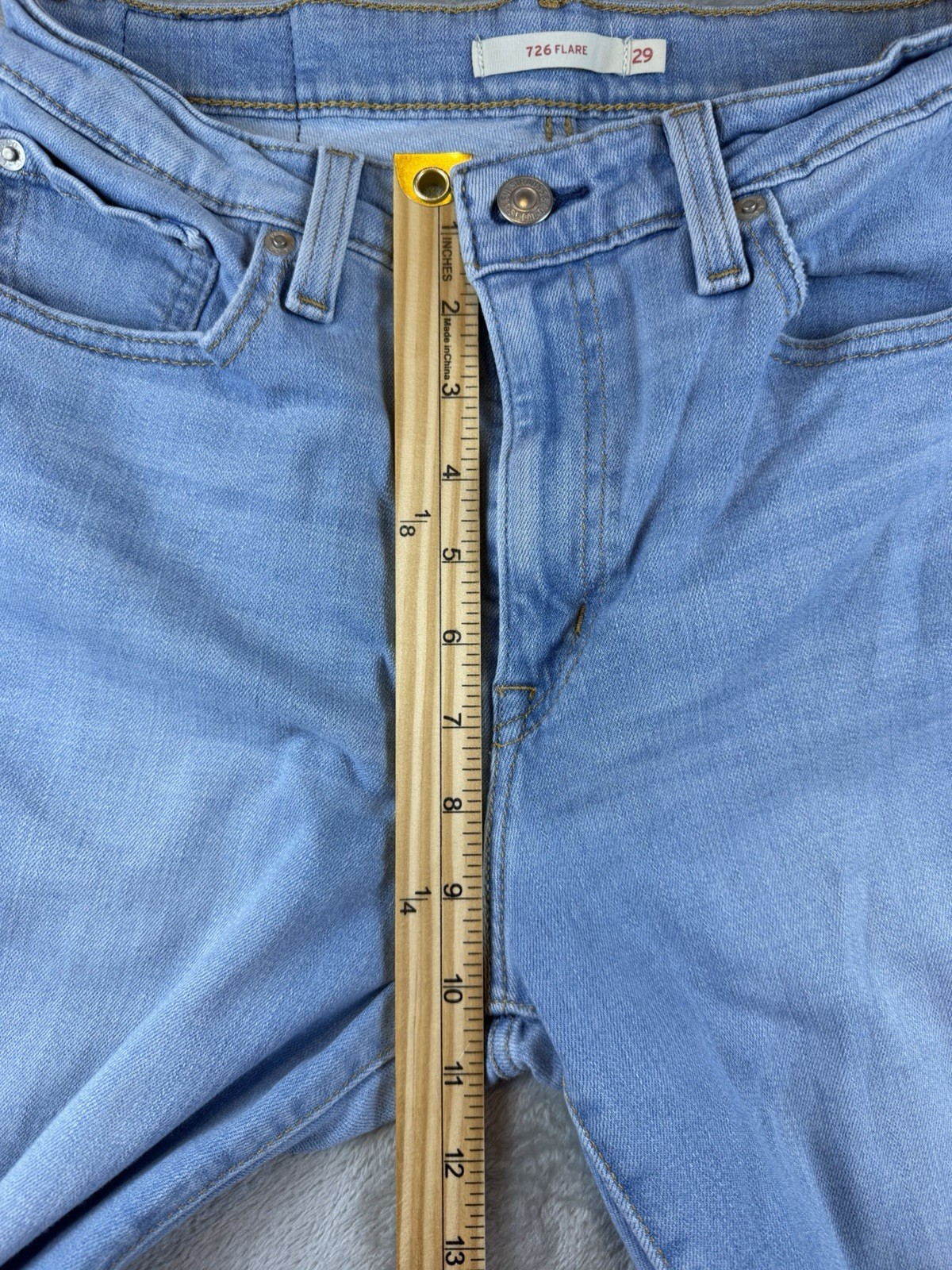 Levi’s 726 Jeans Women’s Size 29 Flare Distressed Denim Light Wash
