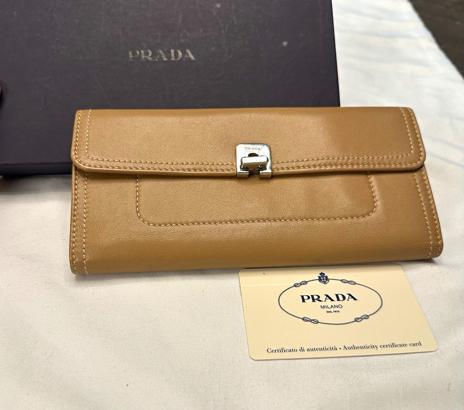 PRADA Beige Nappa Twist Lambskin Wallet with Box and Card Vintage Y2K 2003