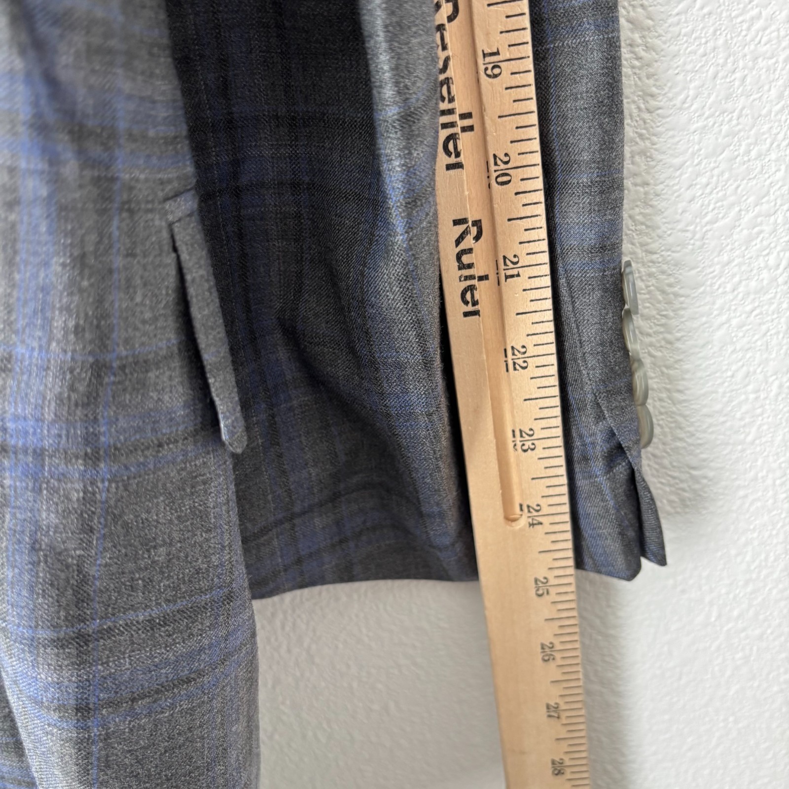 Hart Schaffner Marx Blazer Men’s 48R Gray Blue Plaid 2-Button Union Made in USA
