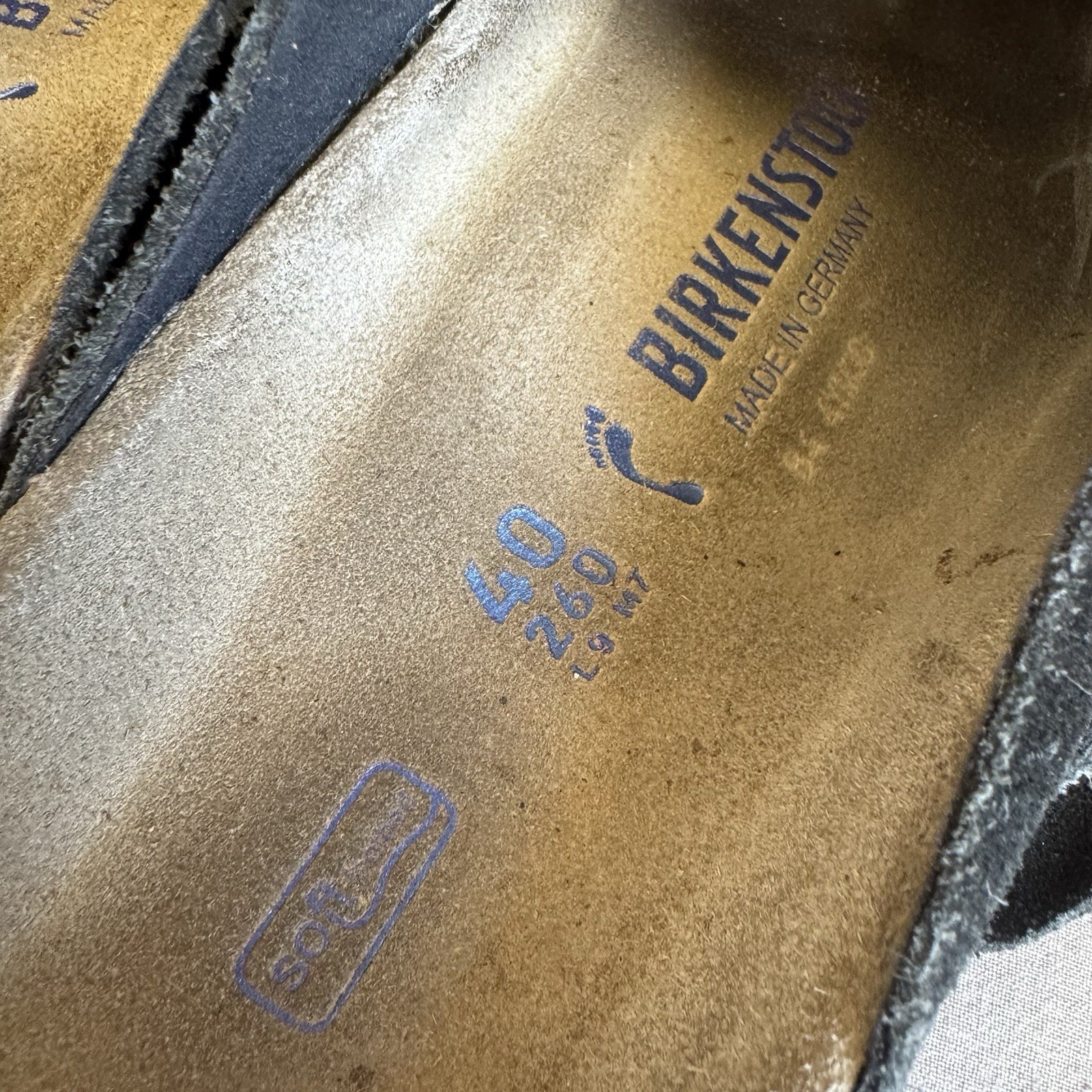 Size 40/W9/M7 – Birkenstock Boston Soft Footbed Suede Leather Black