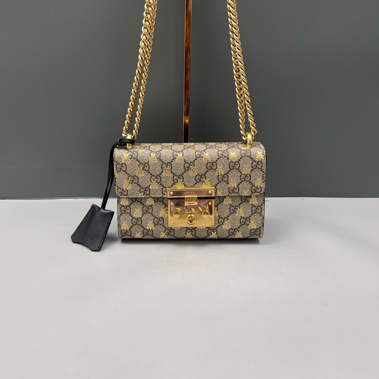 Gucci Pre-Owned Authentic Luxury Handbag 20*13*7 Free Tracked Shipping