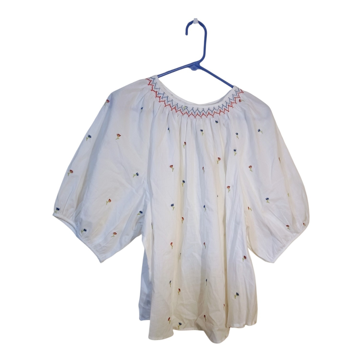 a.n.a Woman’s 2X White Cotton Peasant Embroidered Delicate Flowers Smocked Top