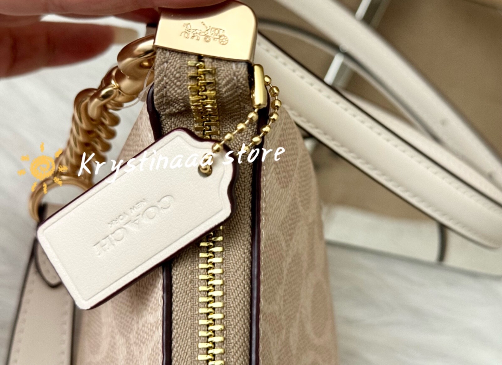NWT Coach Teri Shoulder Bag In Signature Canvas CV933
