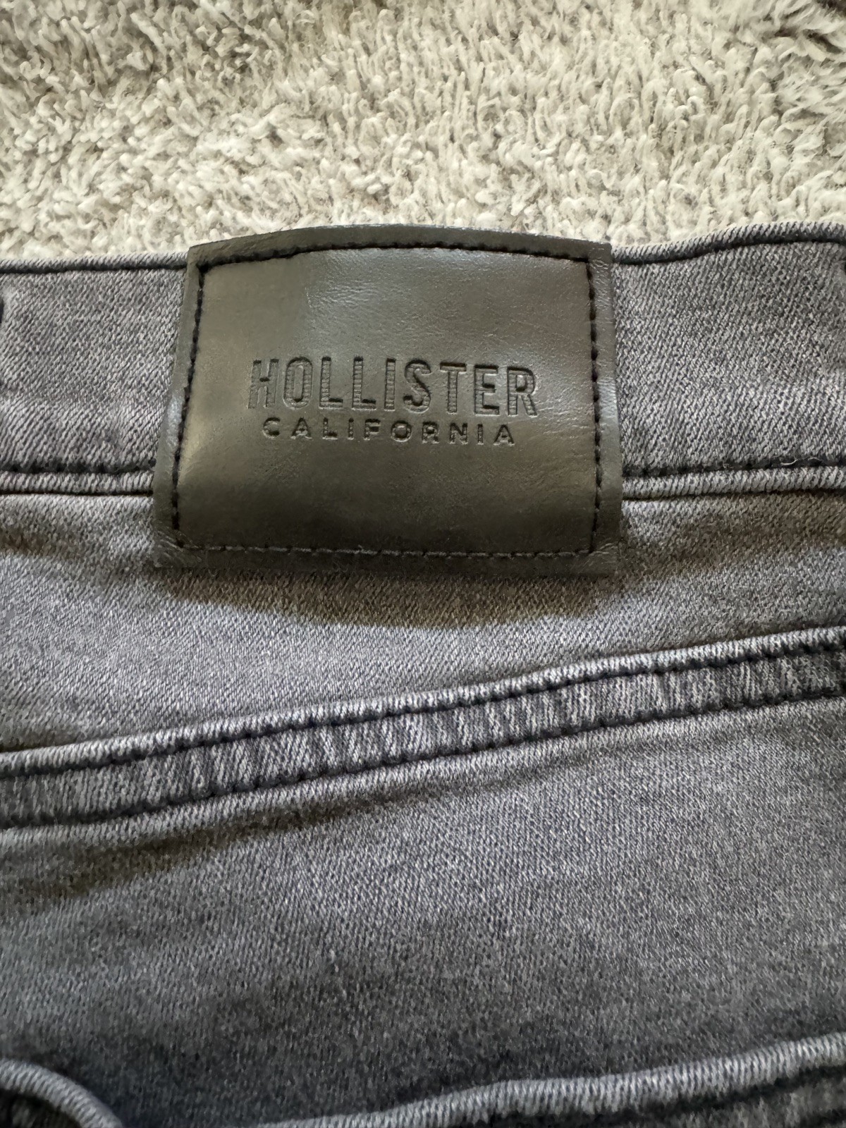 Lot Of Hollister men’s Jeans size vary 4 pairs