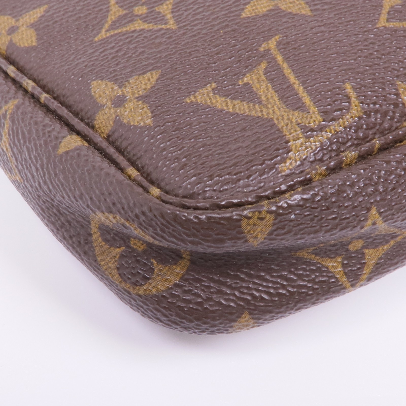 LOUIS VUITTON LV GHW Pochette Accessoires Pouch Handbag M51980 Monogram Brown