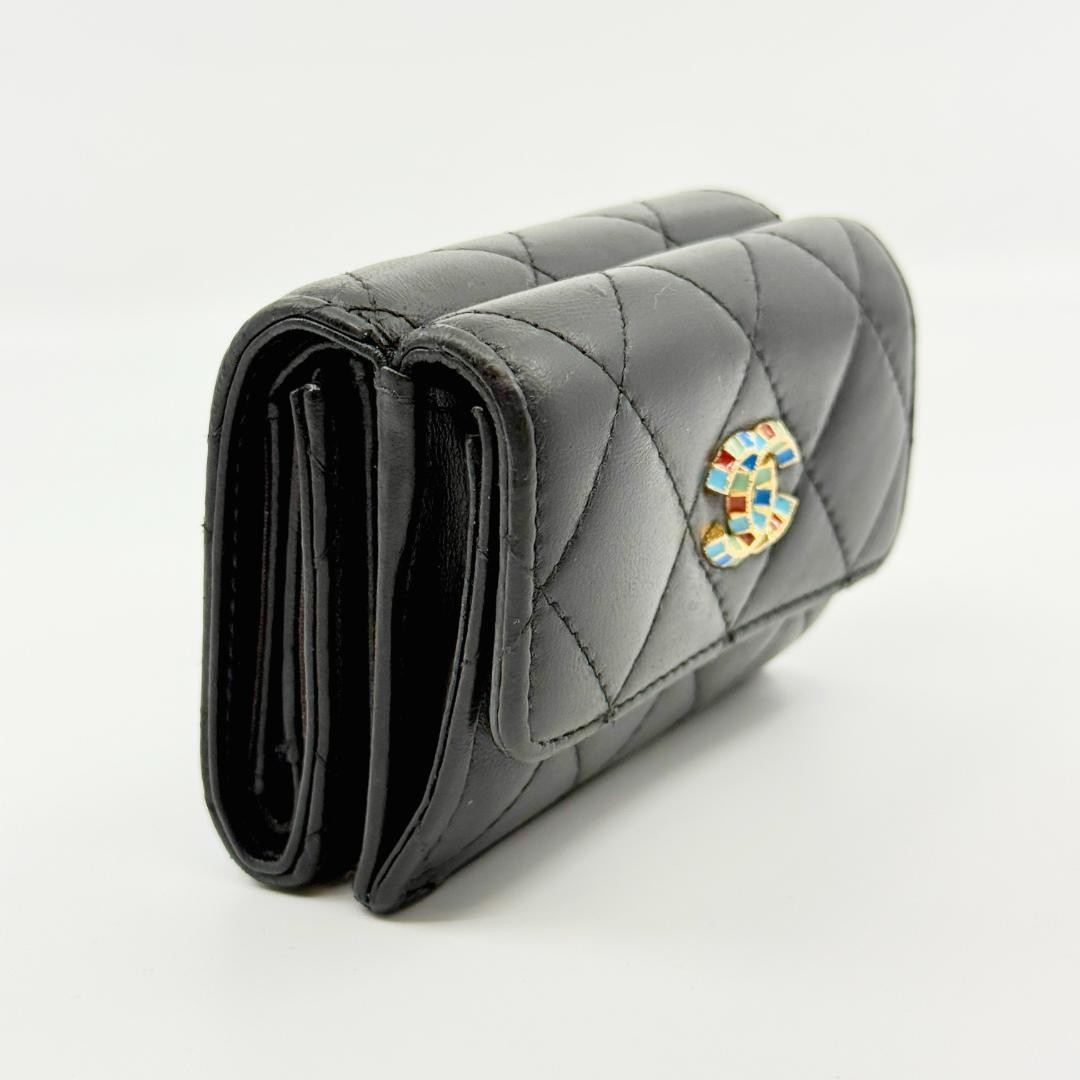 Excellent Condition CHANEL Chanel Matelass Trifold Wallet