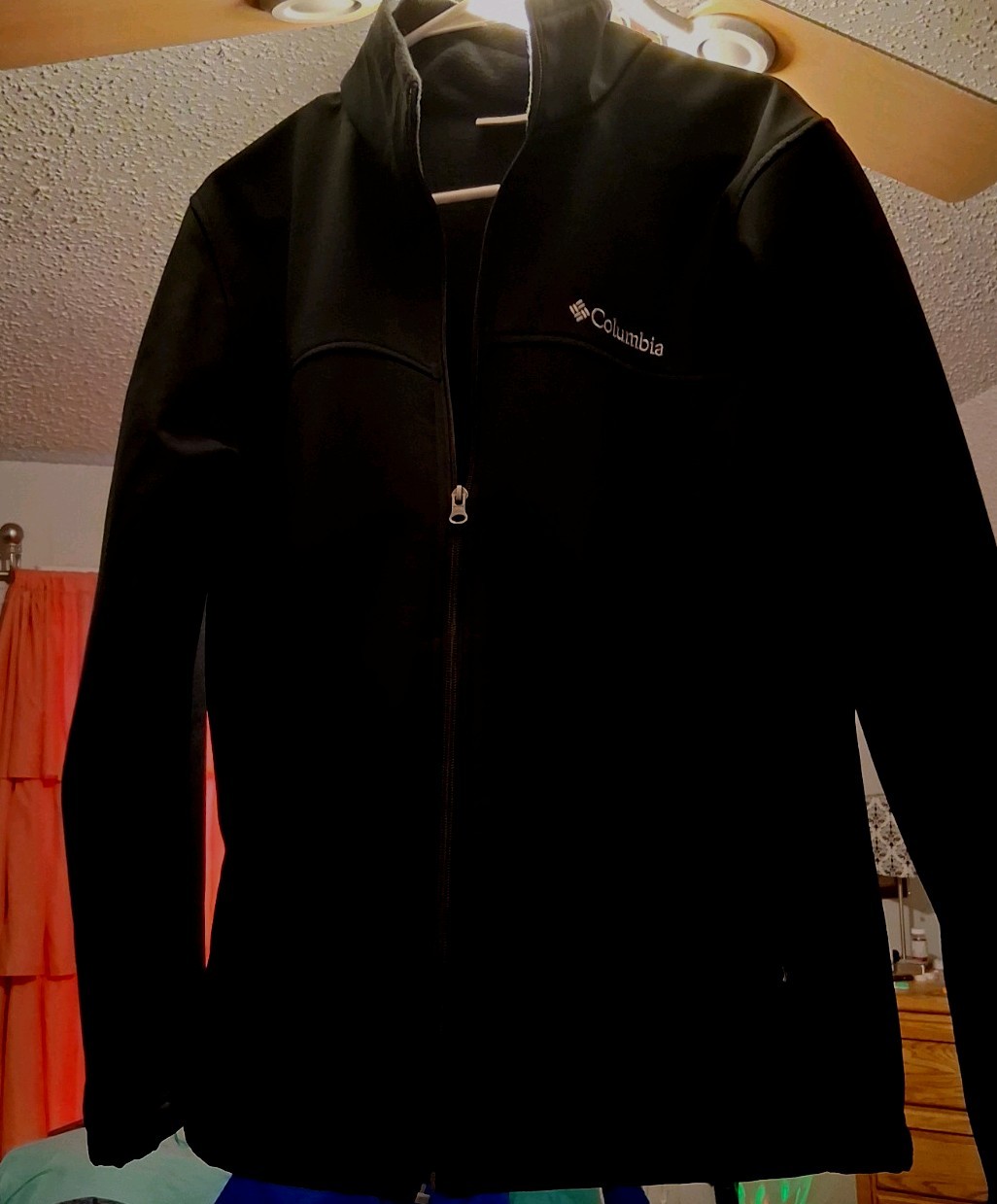 Brand New Columbia Black Jacket Size Medium Omni-Tech (Unisex)