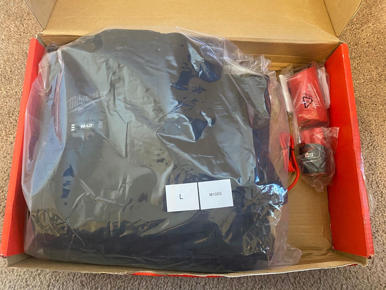 Milwaukee M12 Heated Jacket with Battery and Charger Hexon Technology