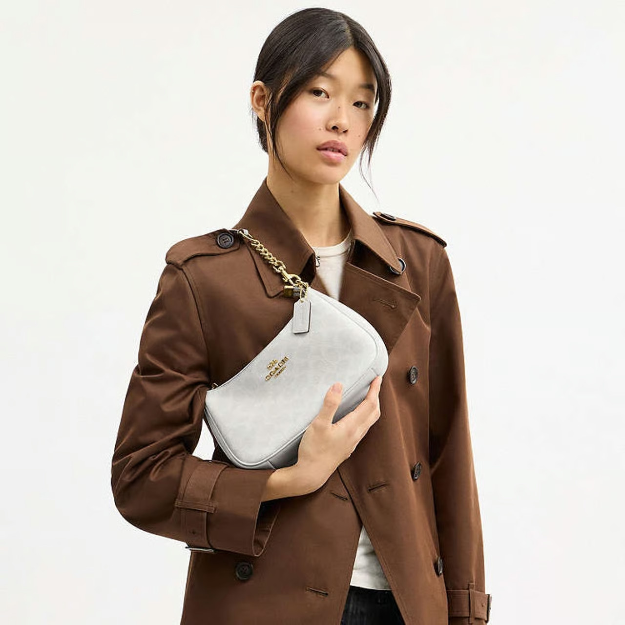 NWT Coach Teri Shoulder Bag In Signature Canvas CV933 Gold/White/Chalk
