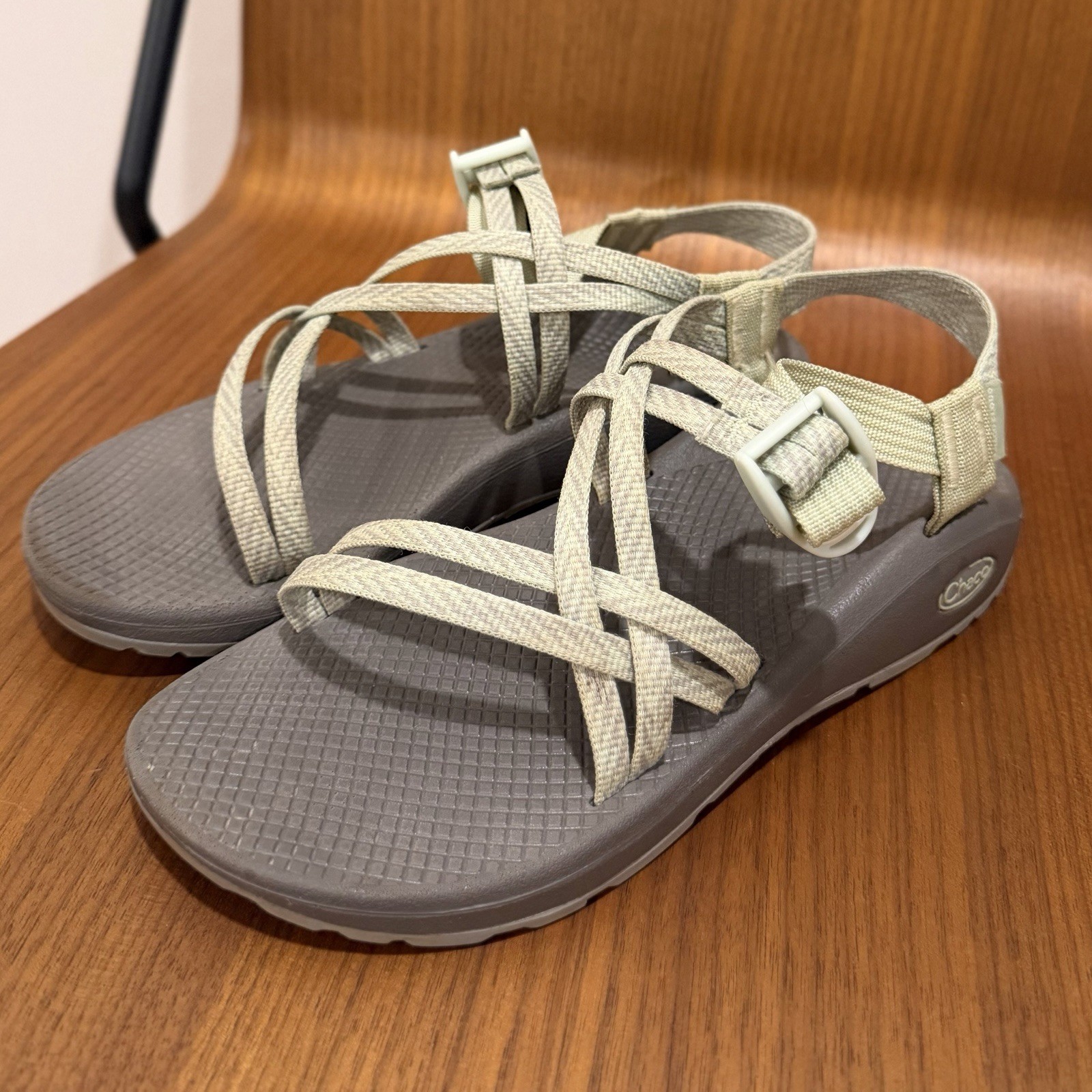 Green Women’s Chaco Size 9, Regular Width