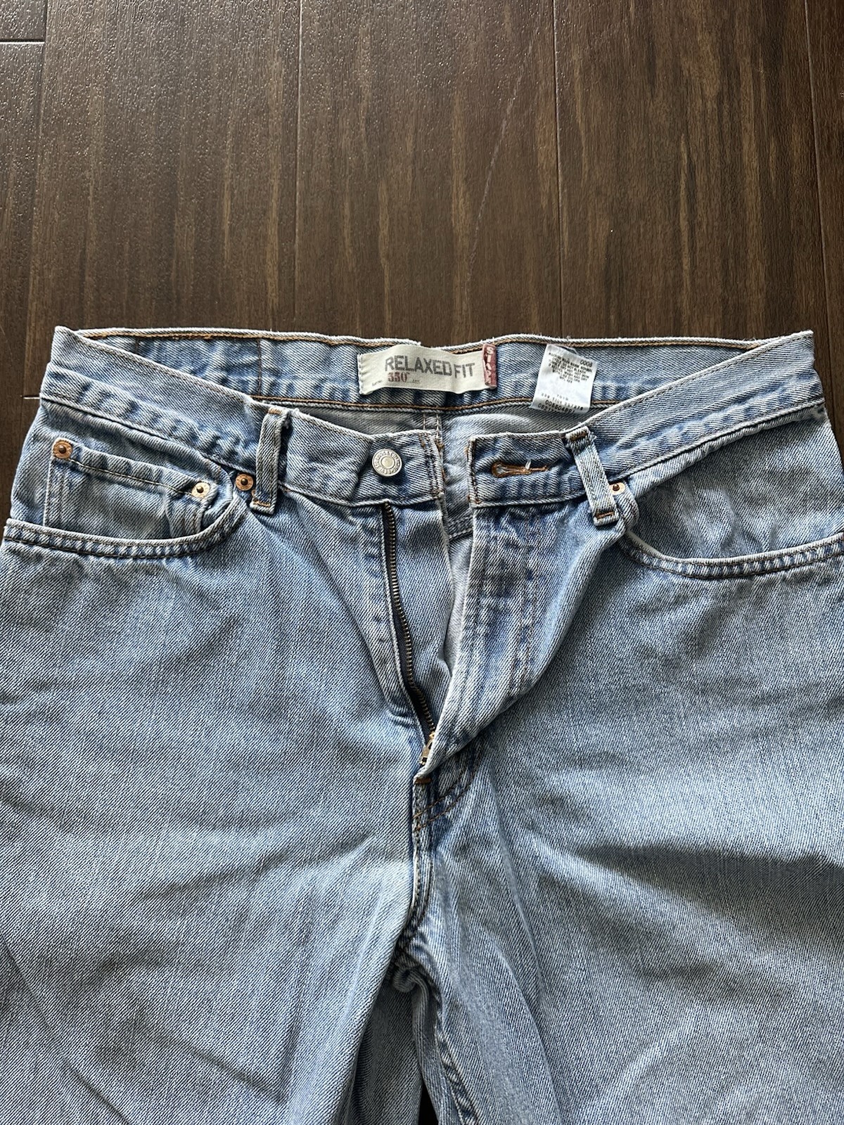 Levi’s 550 500 Series Men’s Relaxed Fit Light Wash Blue Straight Denim Jeans