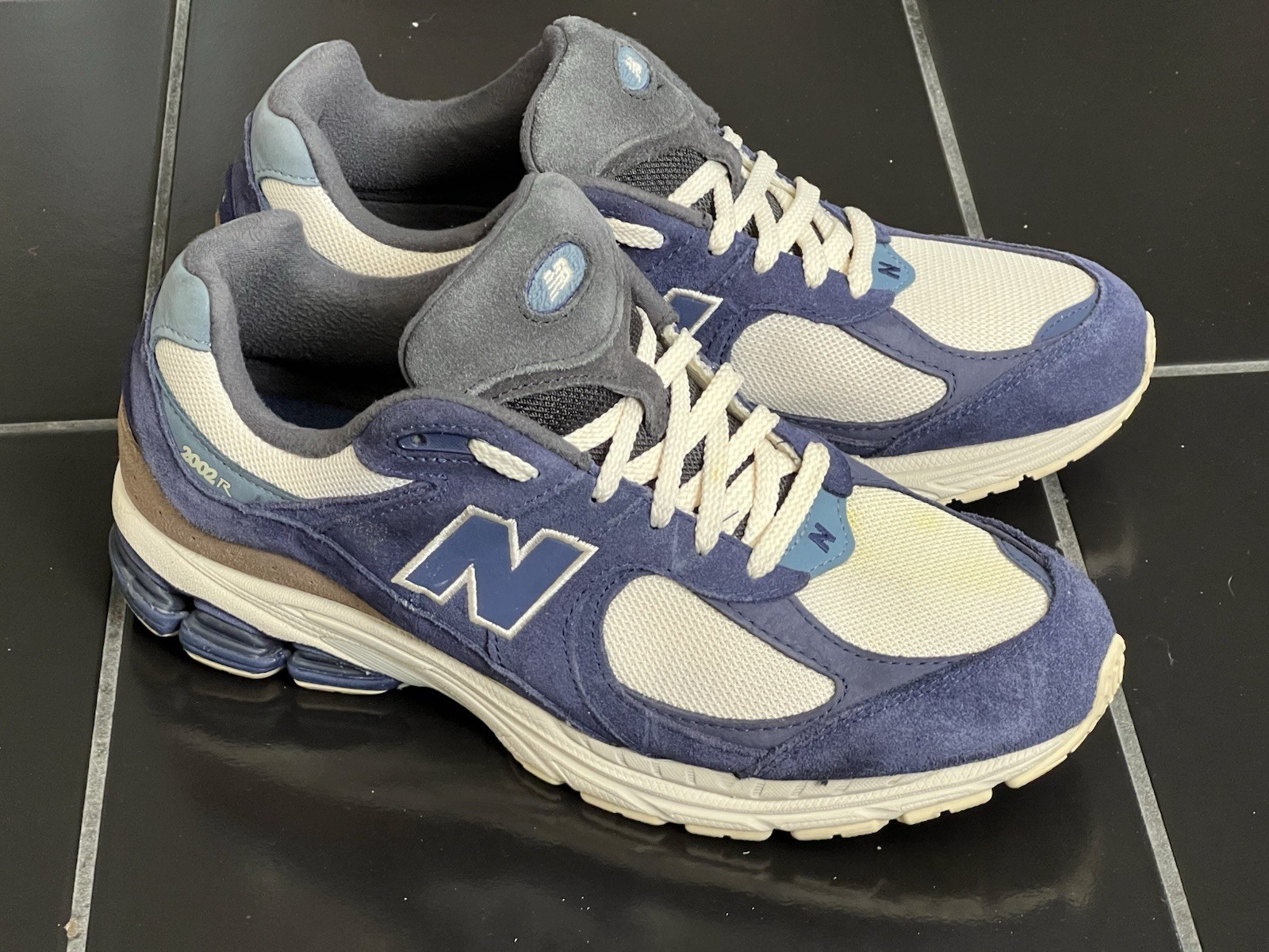 New Balance 2002R Night Tide Blue Team Cream (M2002RG) Suede Shoes Men’s 11.5