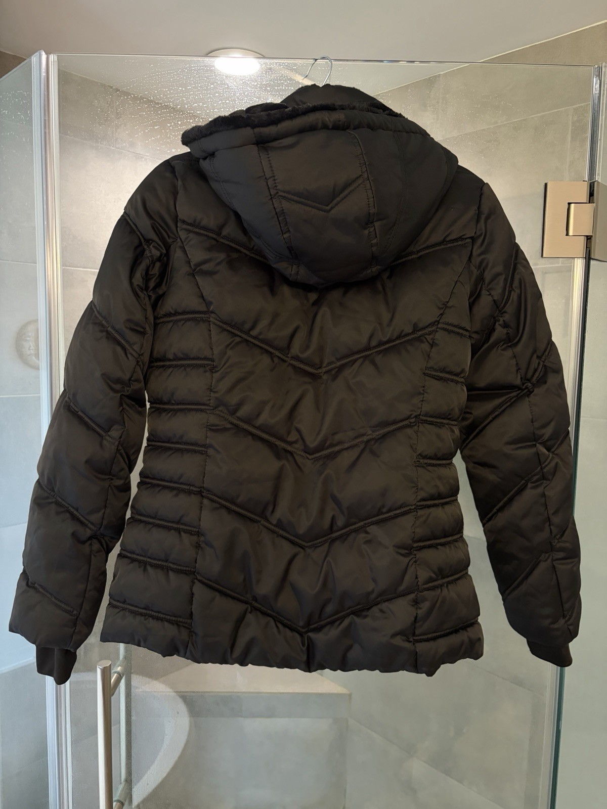 Nautica 1983 Women’s Black Puffer Jacket Medium Hooded Faux Fur Trim Full Zip