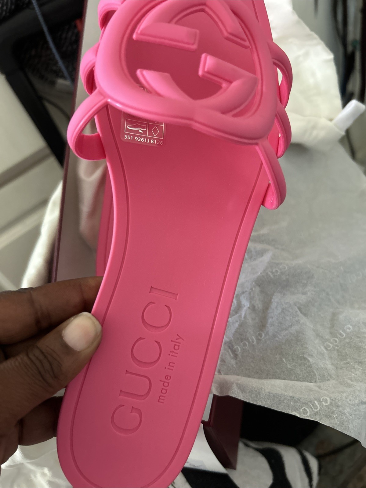 GUCCI PINK INTERLOCKING RUBBER SLIDE SANDALS